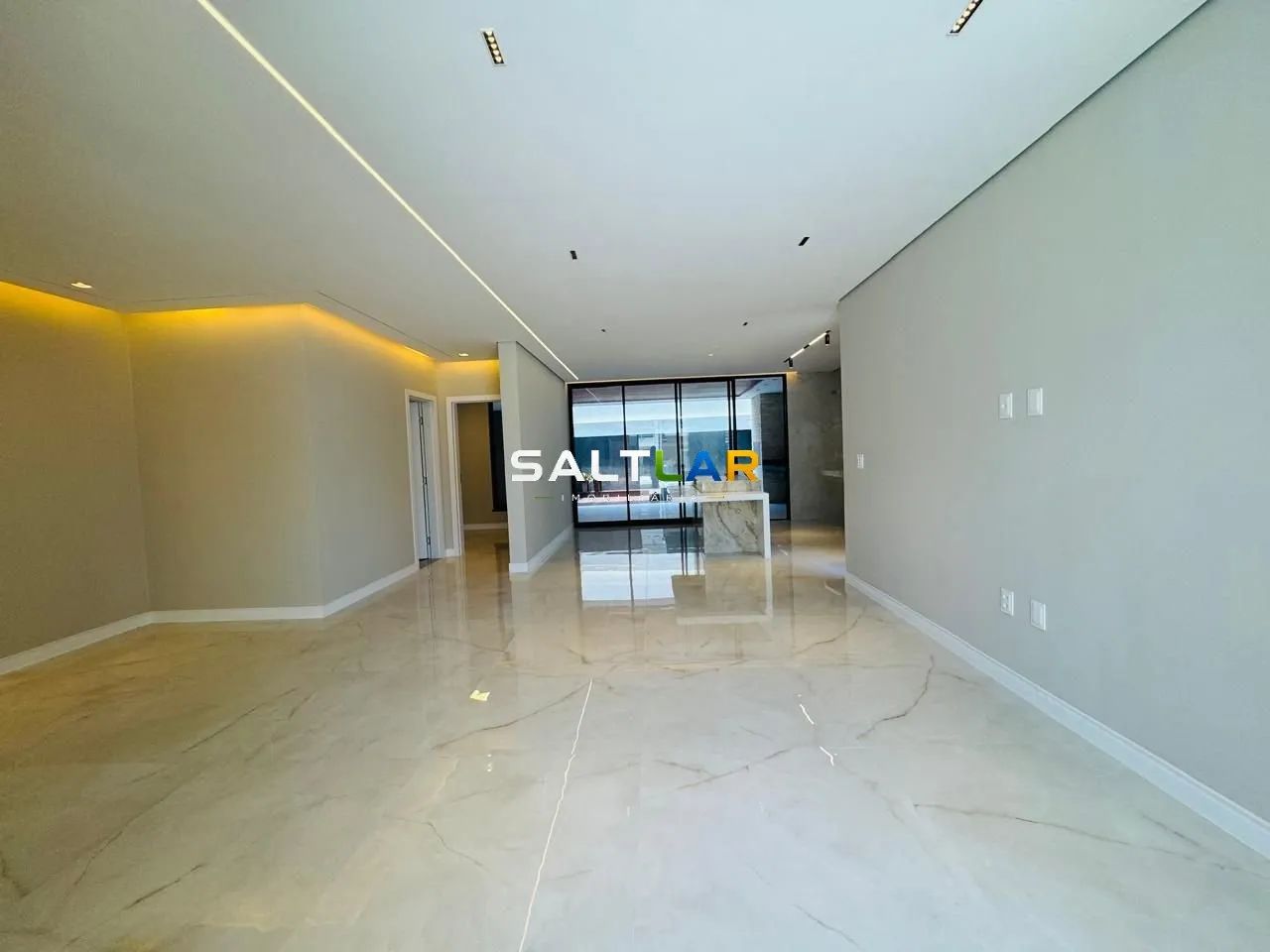 BELÍSSIMA CASA DUPLEX NA MARAPONGA - 4 suítes, 5 banheiros - Foto 2