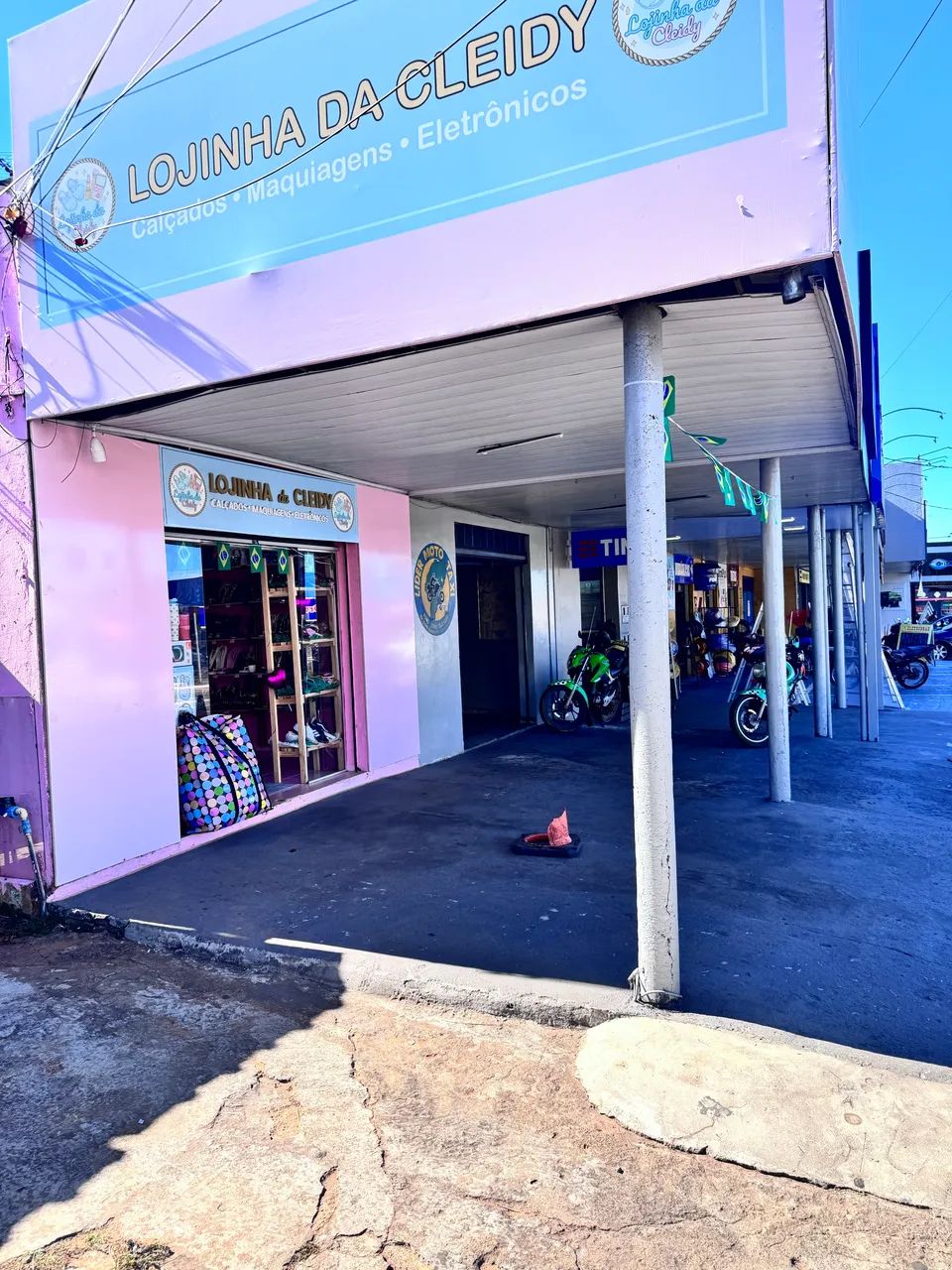 Vende - se loja de acessórios para celulares bolsas e calçados  - Foto 2