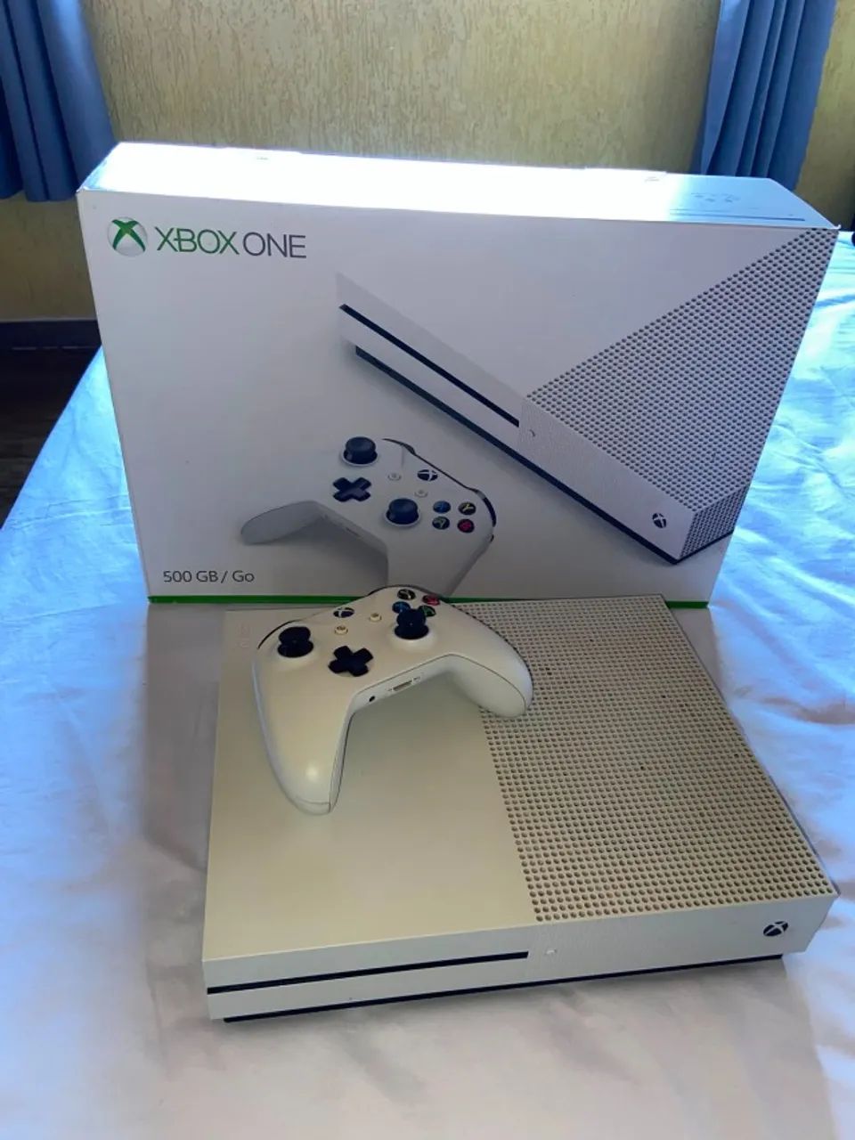 Xbox One Slim 500GB - Ótimo estado.