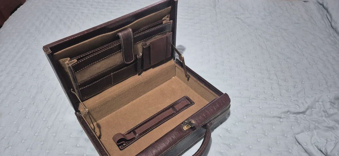 Maleta Médico Brami em couro marrom  - Foto 3