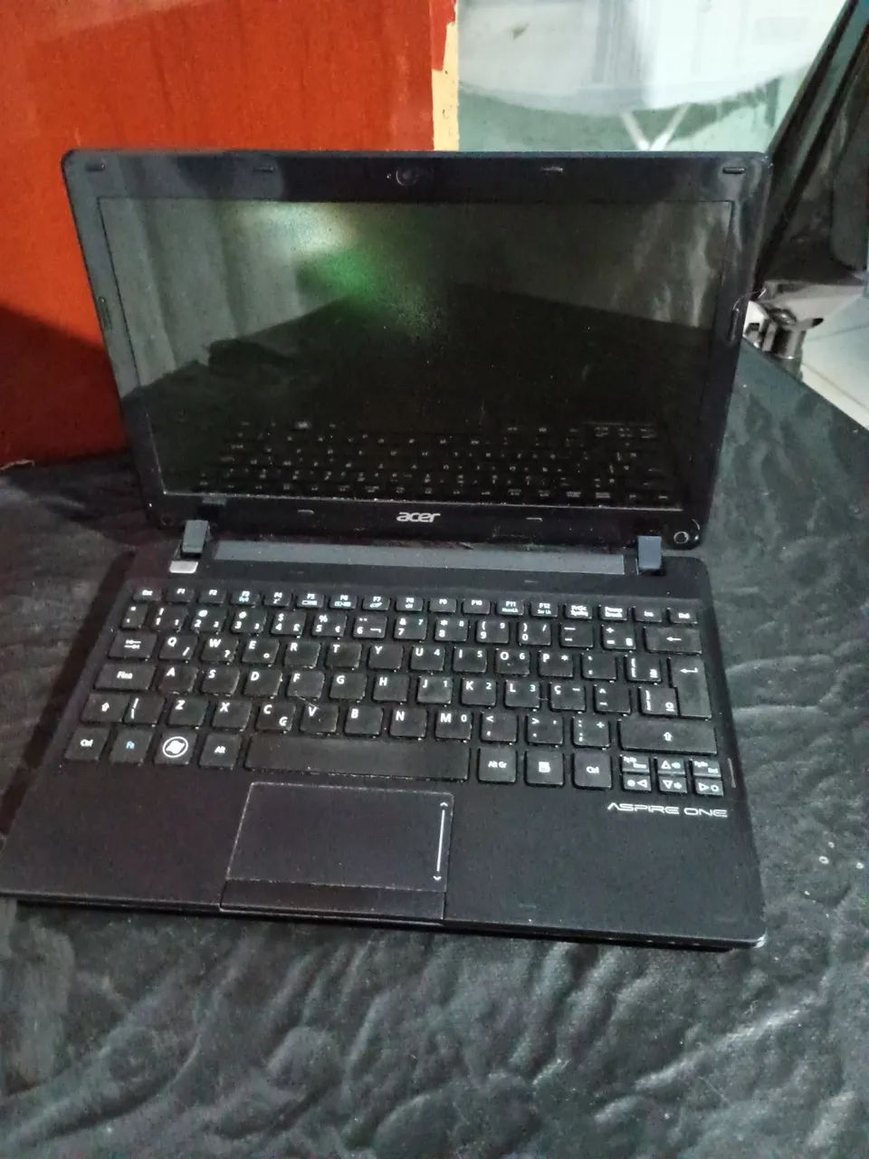 Netbook Acer Aspire One - Usado e Funcional (Ideal para Estudos / Peças)