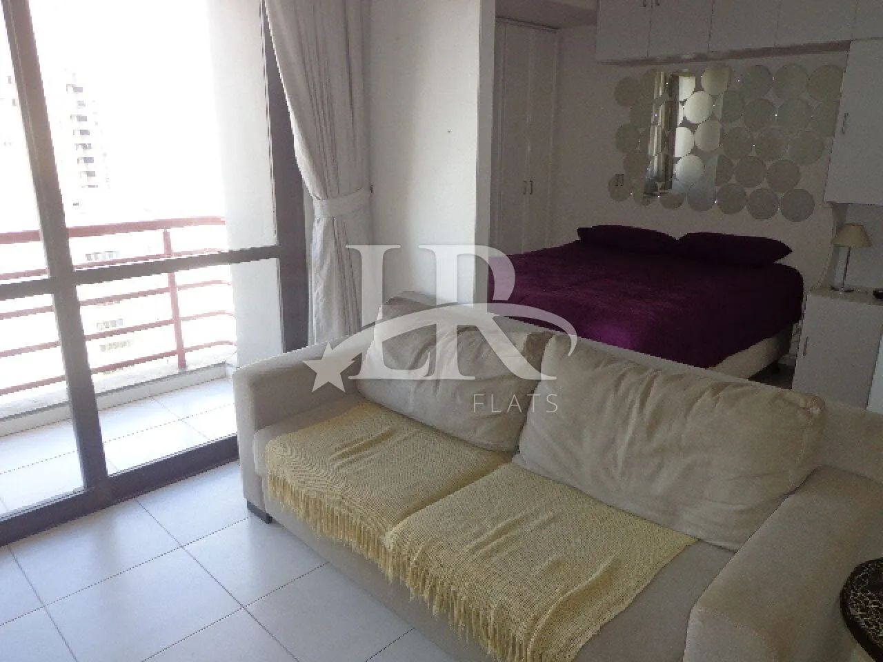 LR Flats Apartamento e Studio - Flat mobiliado de 35m² para alugar em Moema, confira!