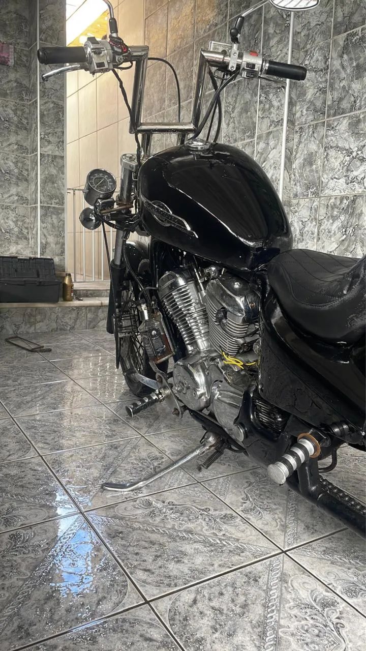 Honda Shadow 600 VT - Foto 5