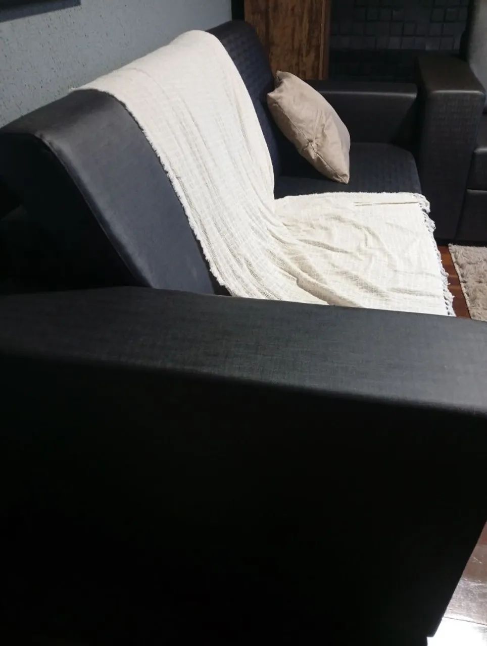 Vendo armário ,cadeiras e sofá. - Foto 3