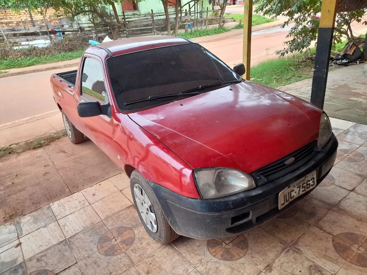 Ford Courier 1.6 L/ 1.6 FLEX 2002