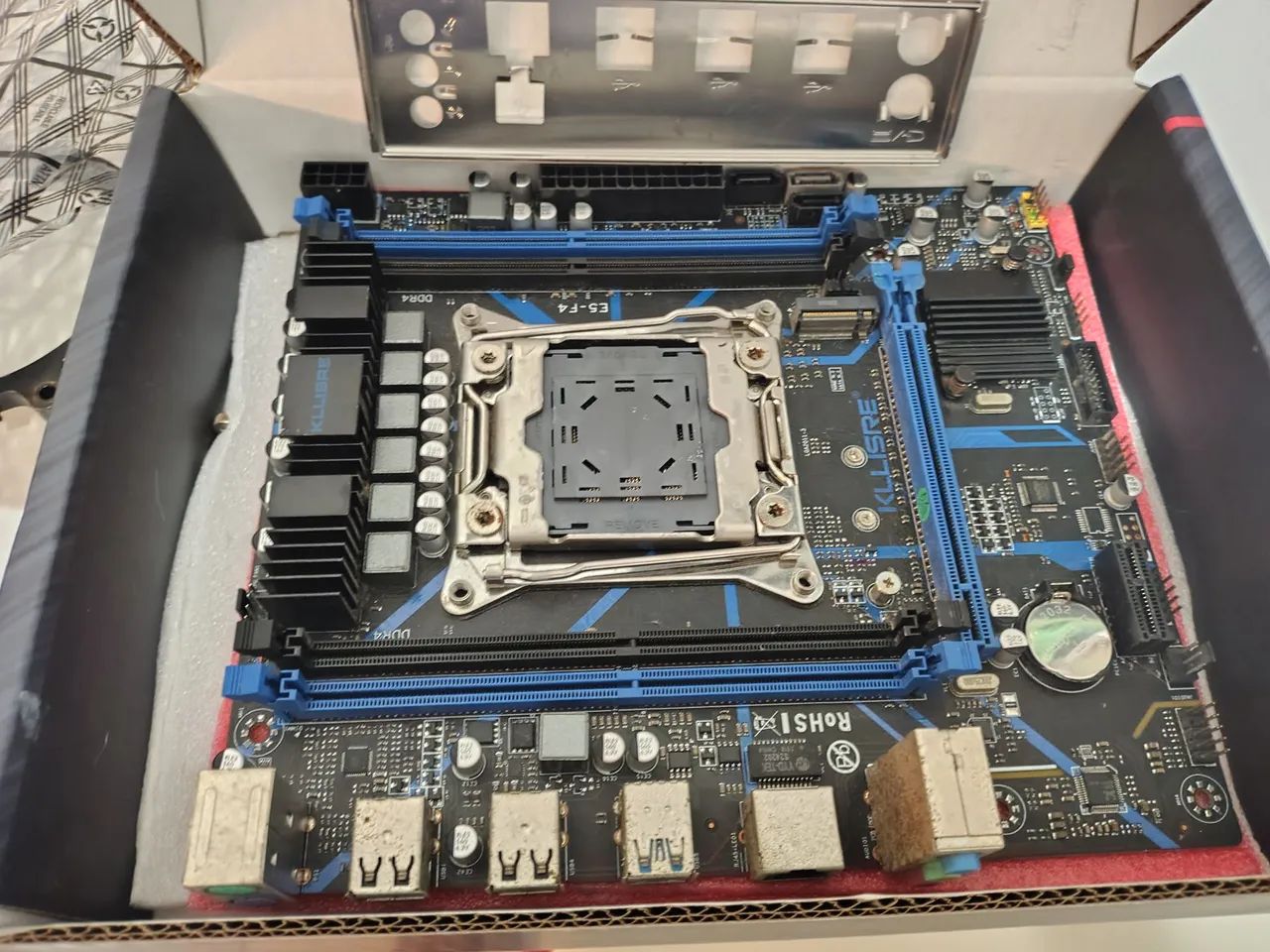 Placa mãe X99 Klisre - com defeito para peças 