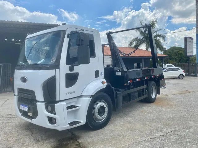 Ford Cargo 1729 Poliguindaste