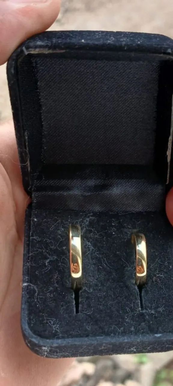 Vendo aliança ouro18