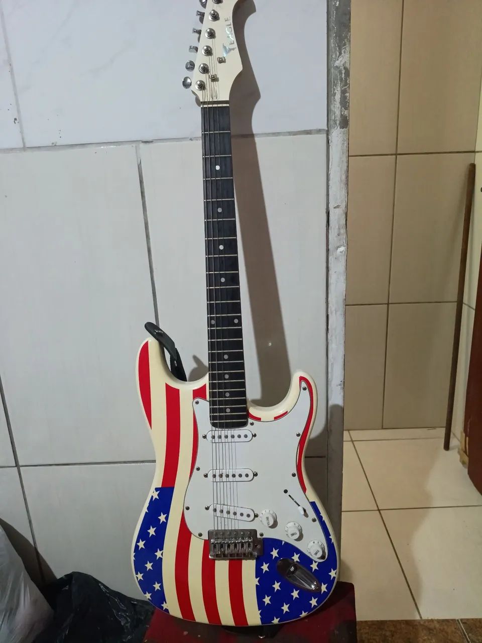 Guitarra Eagle 