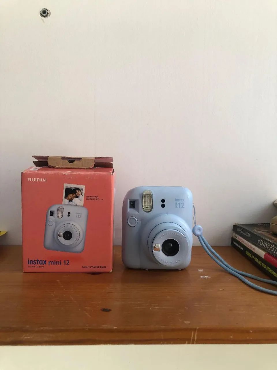 Câmera polaroid instax mini 