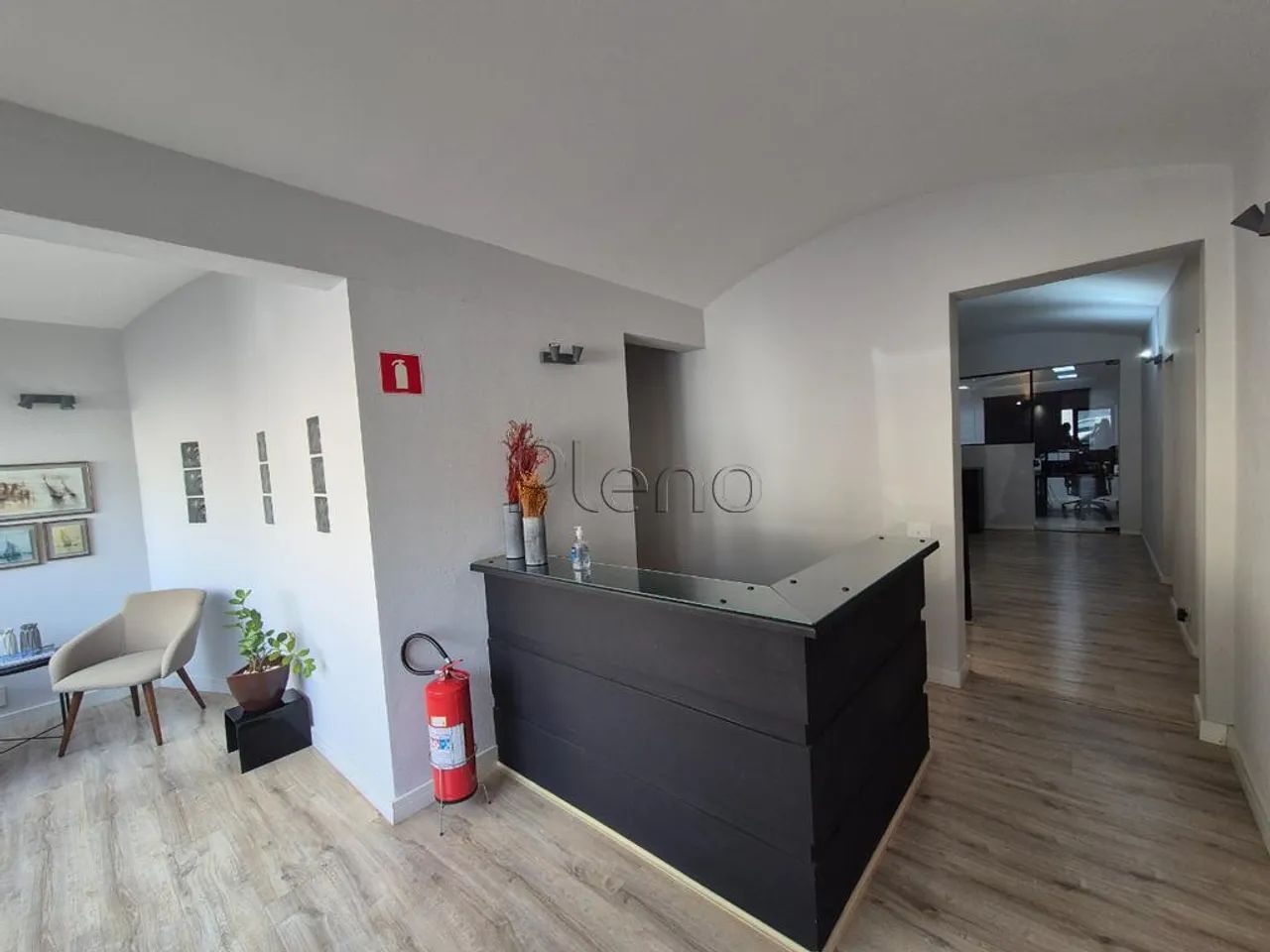 Sobrado à venda em Campinas, Nova Campinas, com 7 quartos, com 300 m²