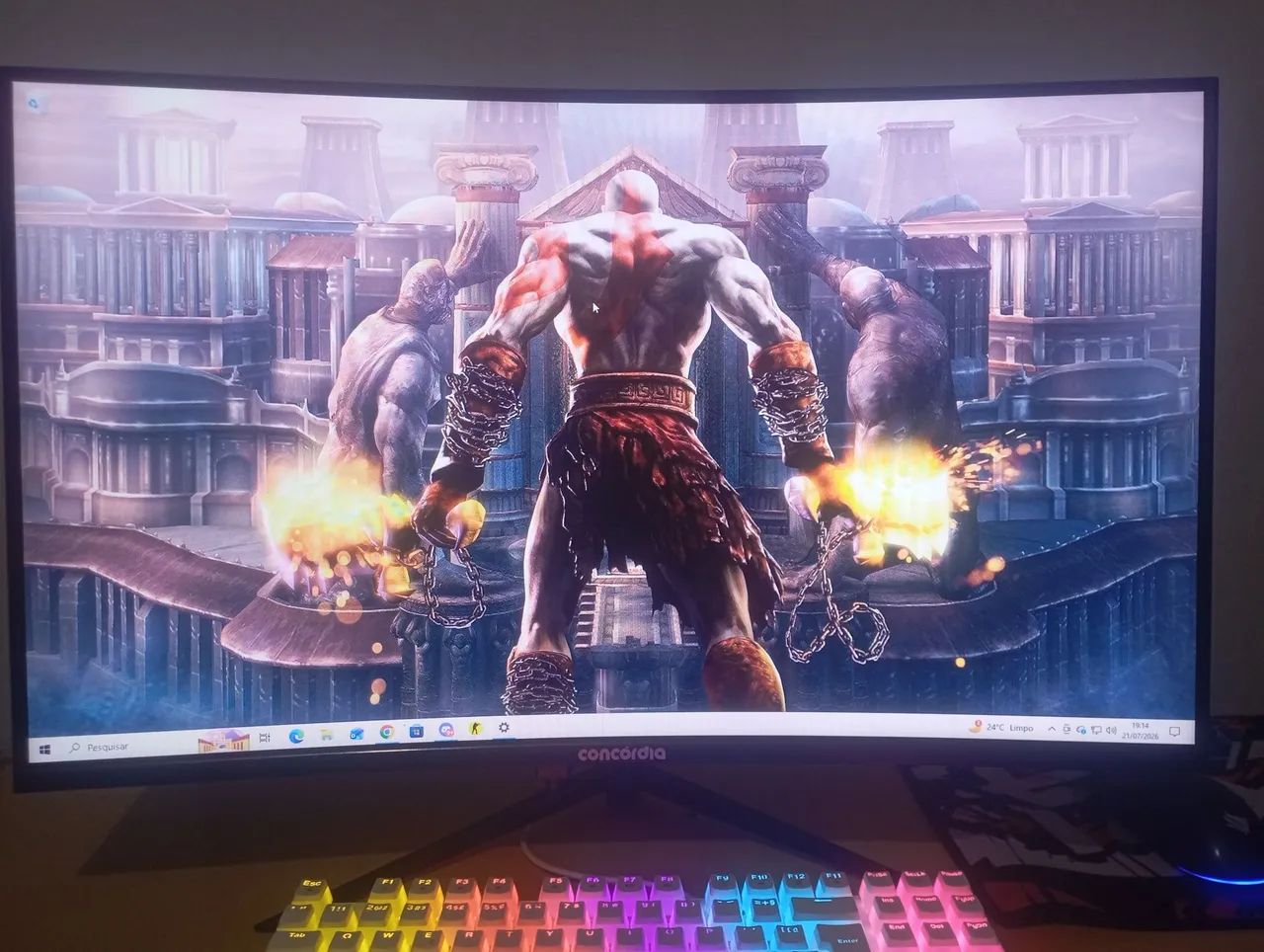 Monitor Gamer Curvo 27polegadas- 200hz /1ms/ freesync Premium concórdia