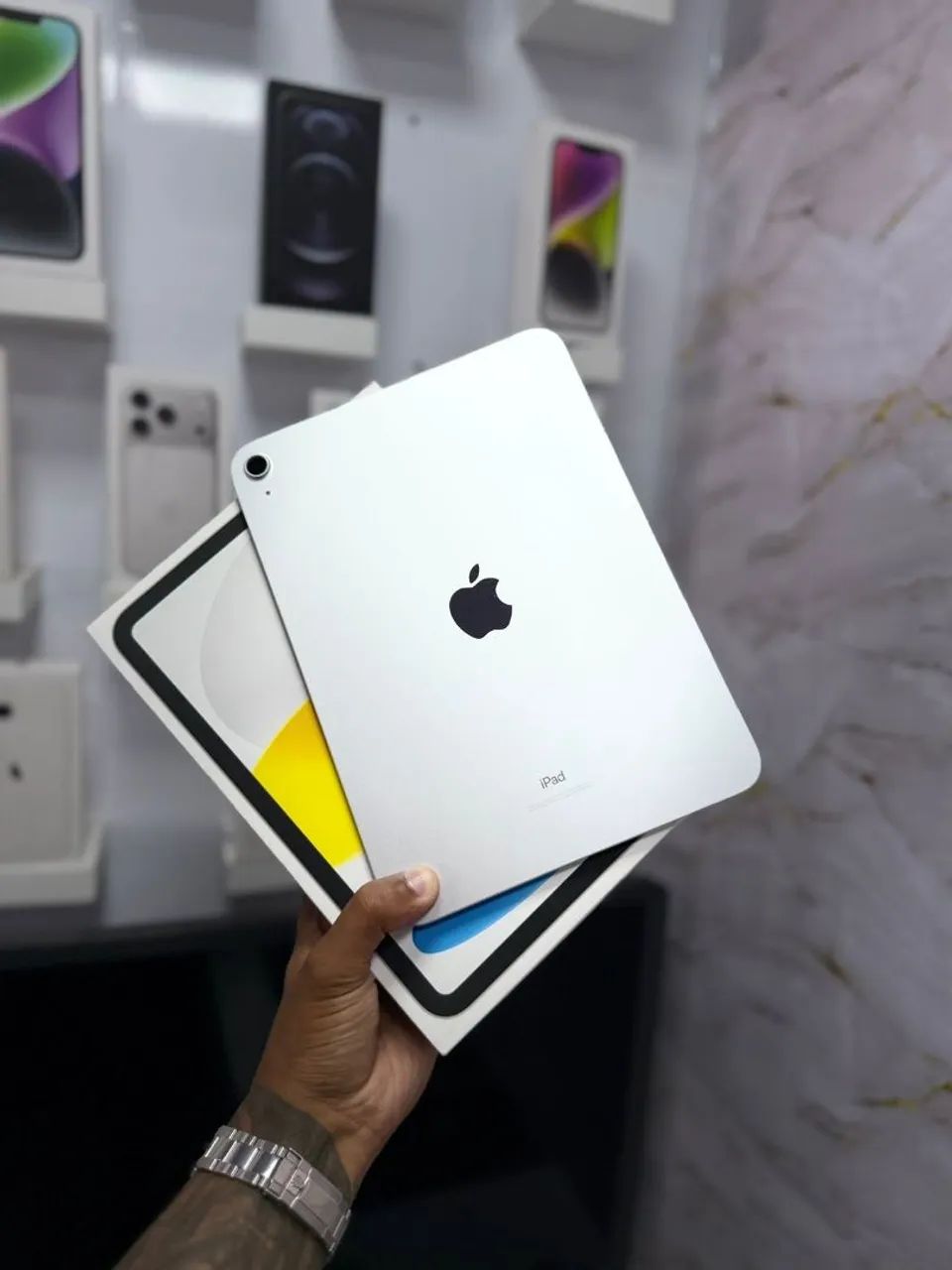IPAD 10 256GB<br>R$ 2.499,00