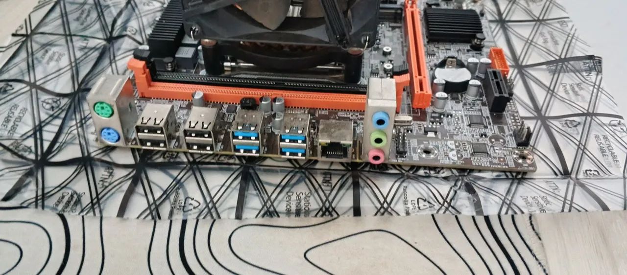 Kit Xeon e5 2666 v3 + 16gb de ram ddr4 3200mhz - Foto 2