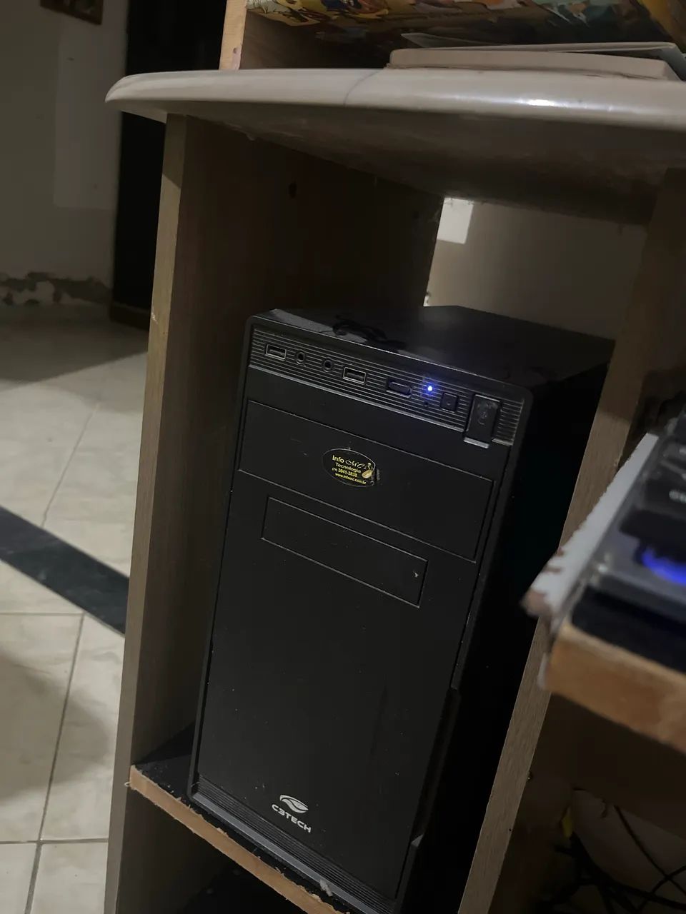 Pc otima qualidade, troco em iphone, valor a tratar, tem conversa