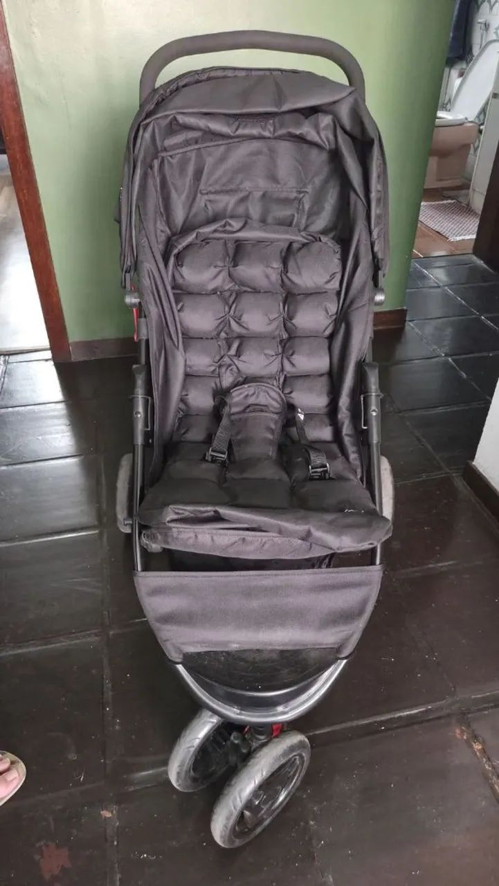 Carrinho de bebê + bebê conforto Cosco Kids