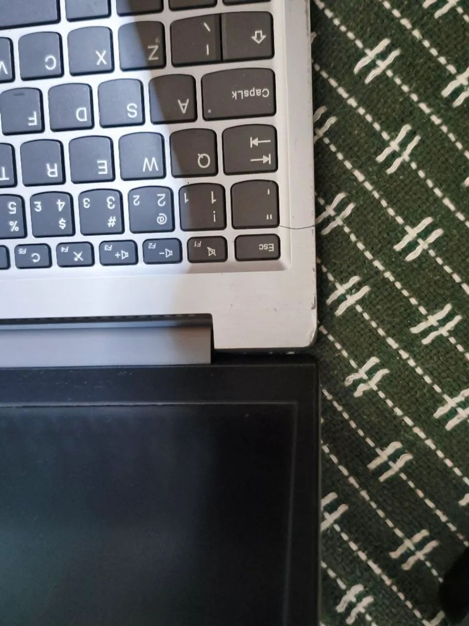 Notebook Lenovo  preço negociável 