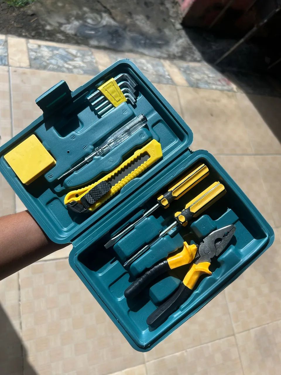 ? Kit de Ferramentas Completo - Prático e Compacto