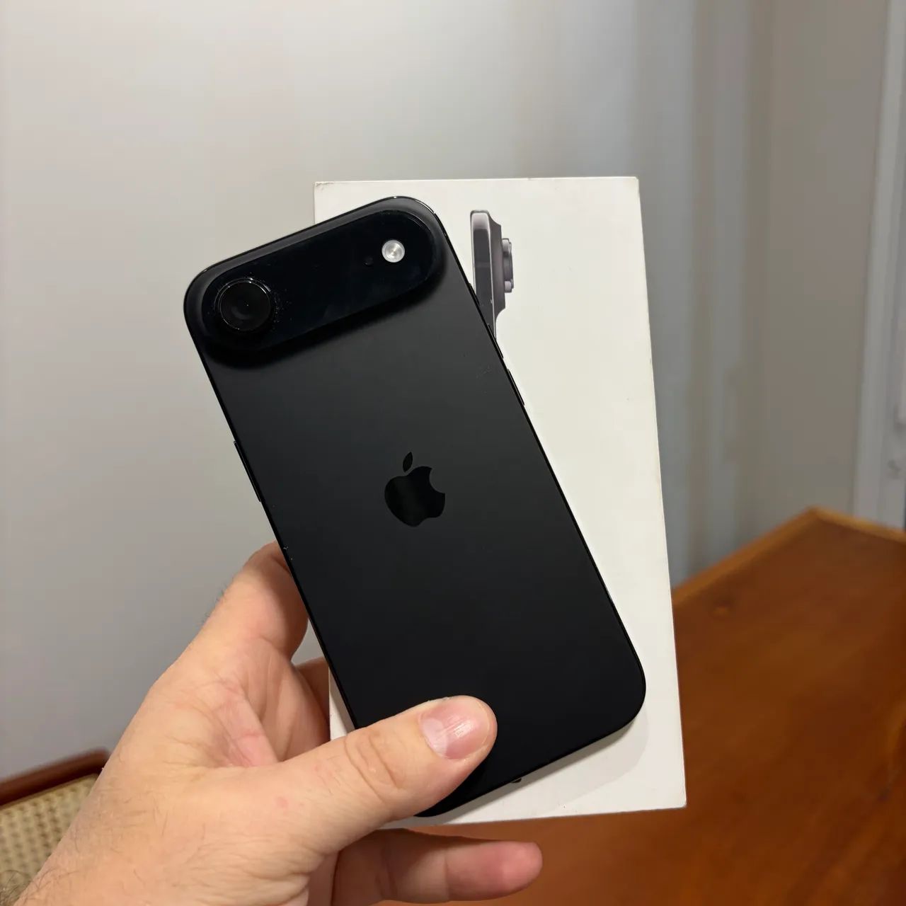 iPhone Air - 256GB - Garantia até maio  Bateria: 100%