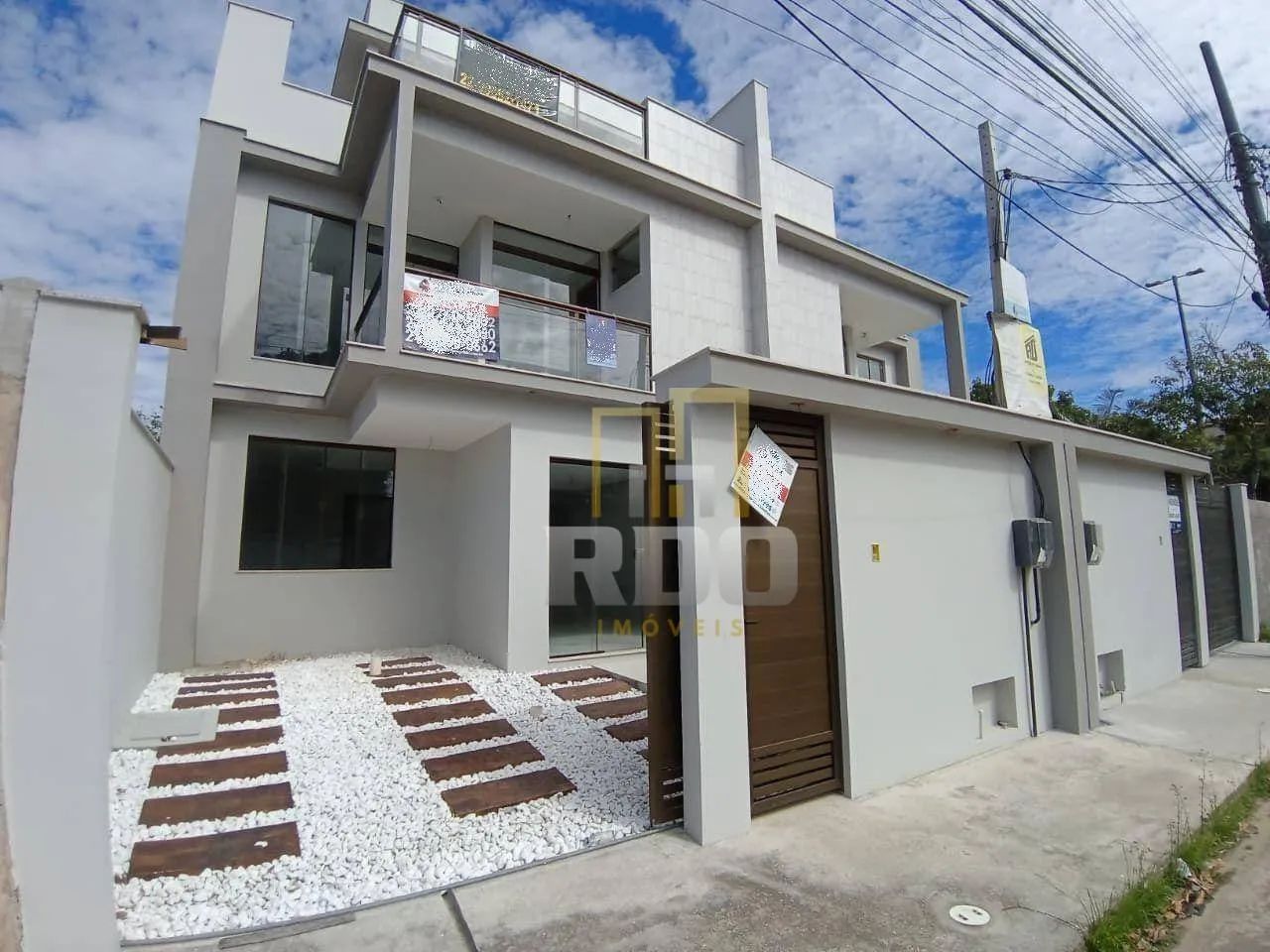 Triplex no Centro de Rio das Ostras com 3 quartos, terraço gourmet! - Foto 2