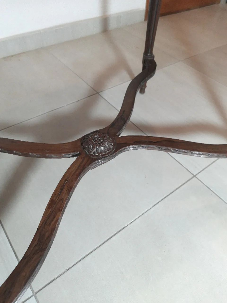 mesa de jantar Oval com tampo de pedra - Foto 5