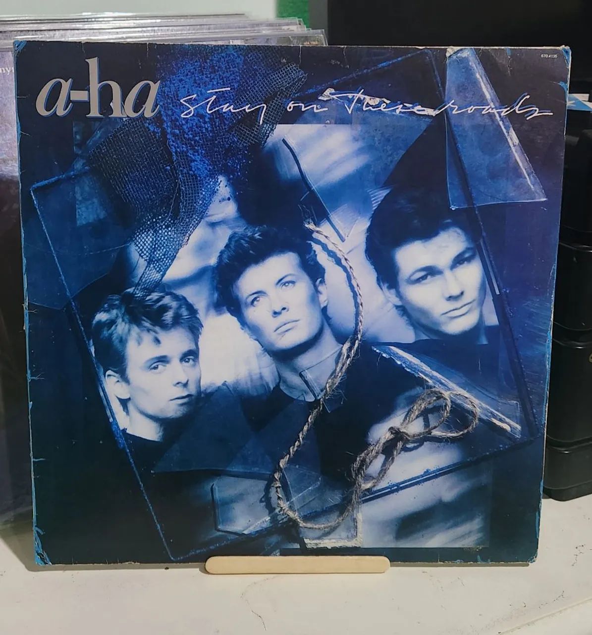 Disco vinil A-HA "Stay on These Roads" lp