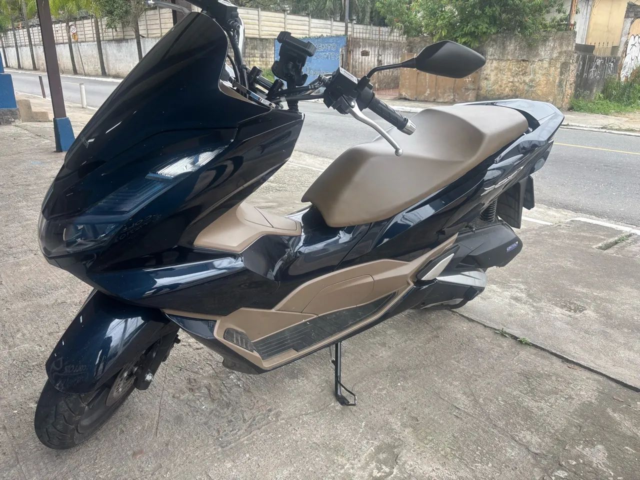 Pcx dlx abs 2025 