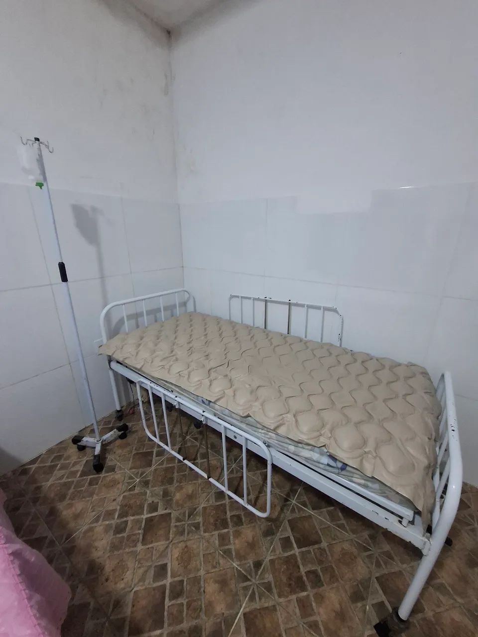 Cama hospitalar 