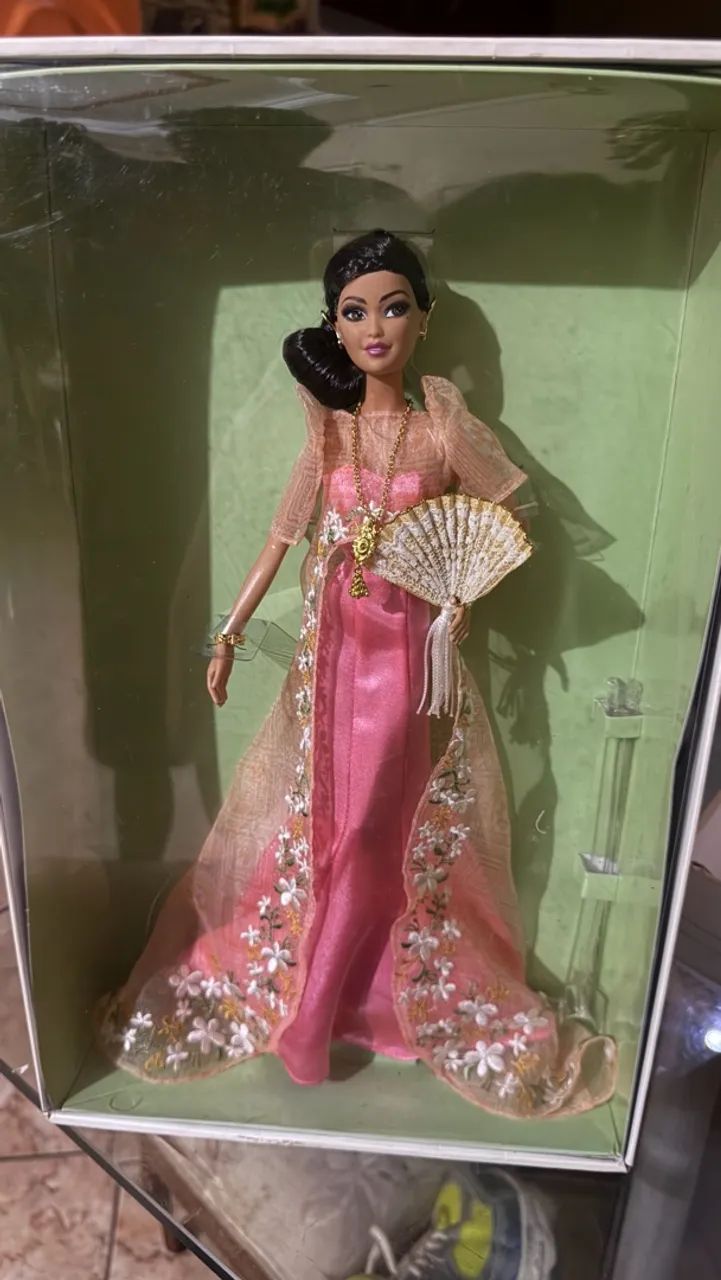 Barbie collector MUTYA