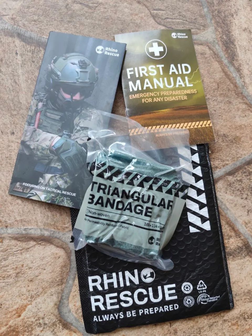 Bandagem Triangular Rhino Rescue 