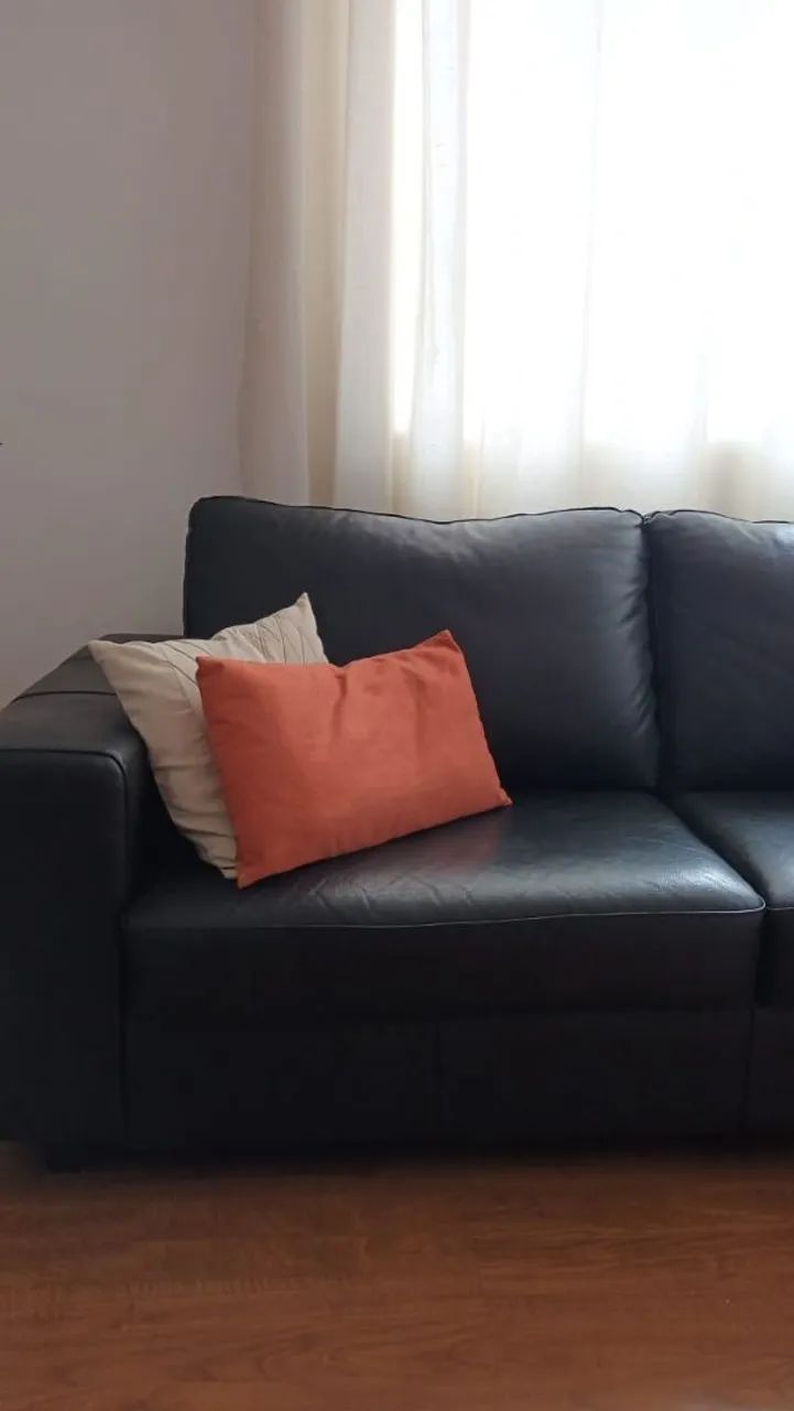 Sofá em couro preto - Foto 2
