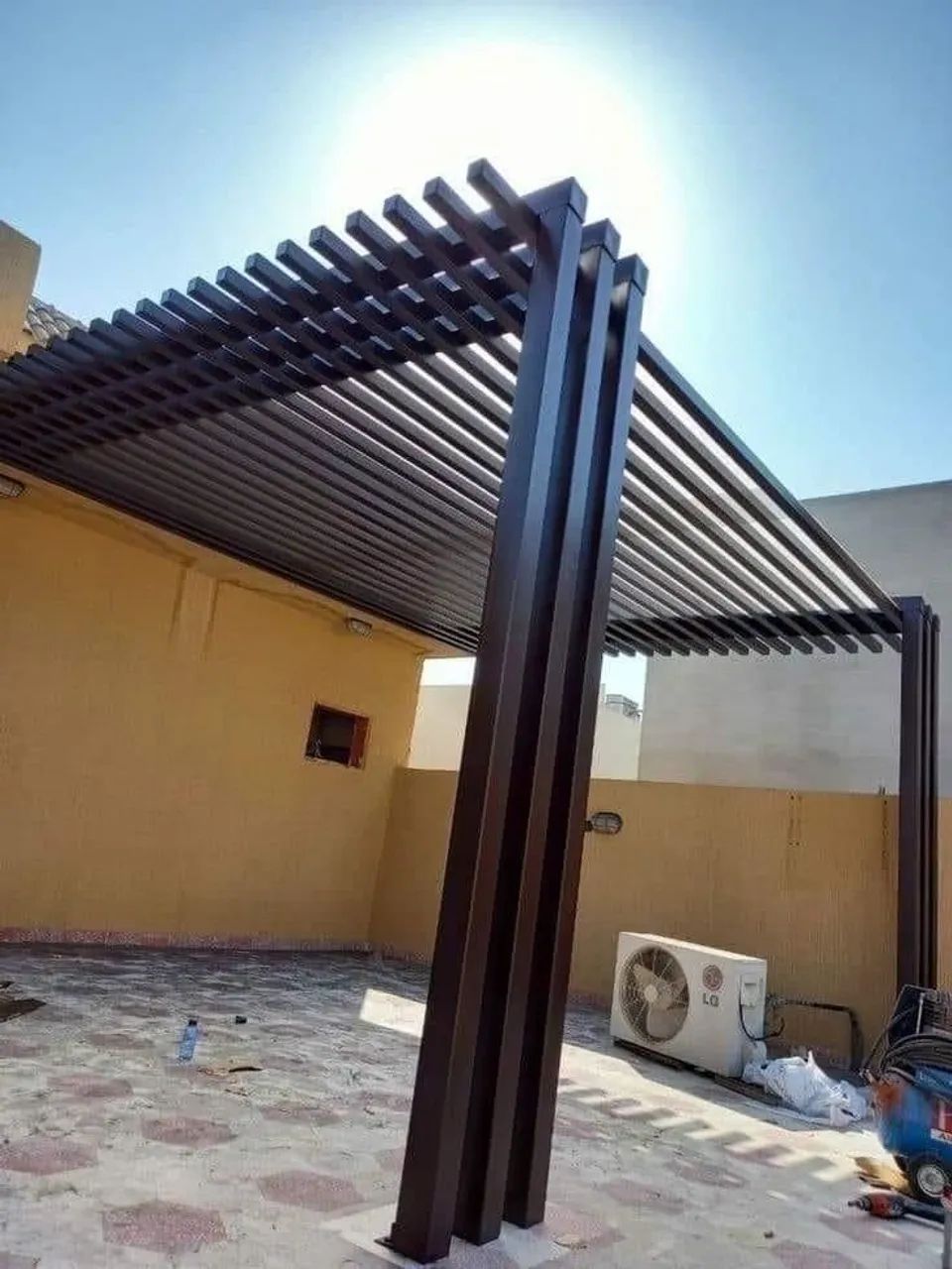 Serralheria de alto padrão: Portão, escada e elevador fabricação e instalação  - Foto 5