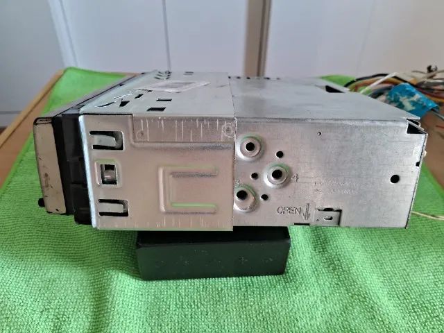 Rádio e CD Player Automotivo JVC KD-S577 40Wx4 Com Chicote - Foto 5
