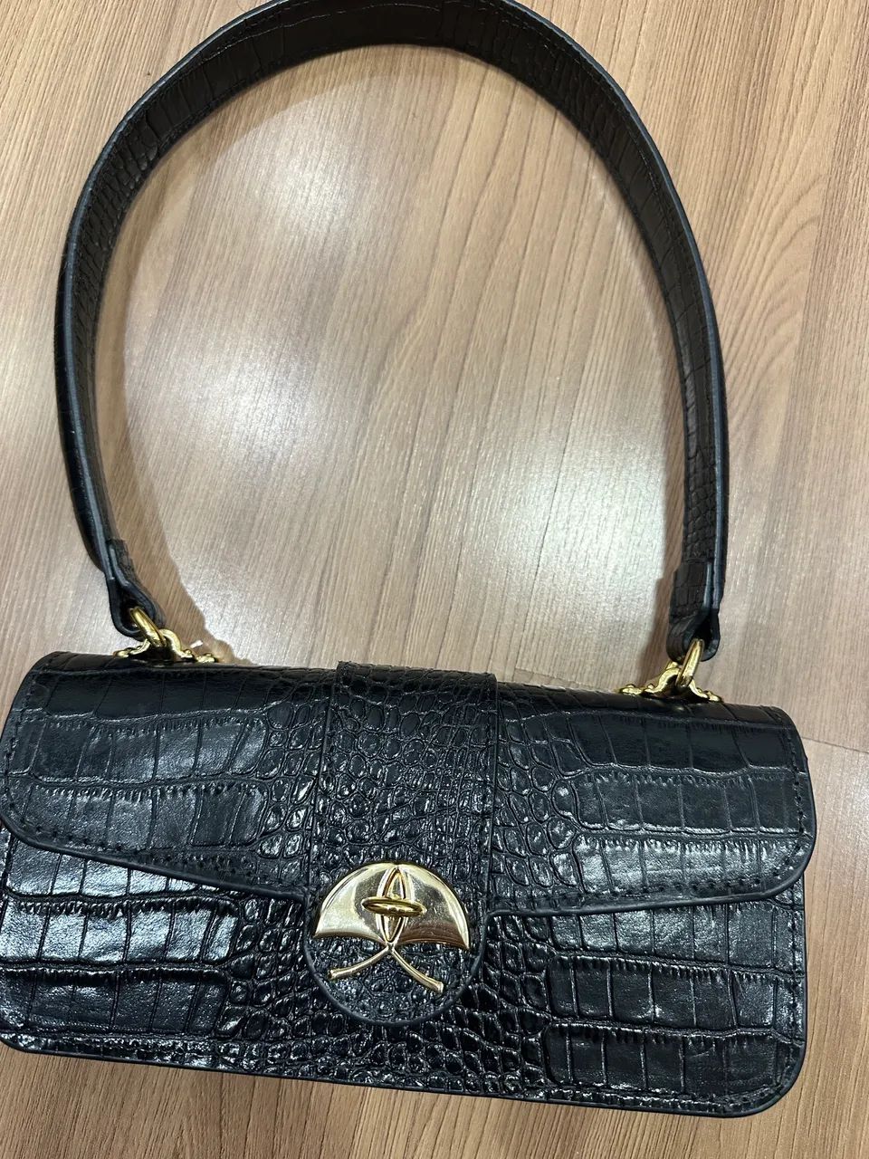 Bolsa Luiza Barcelos e bota lança perfume - Foto 4