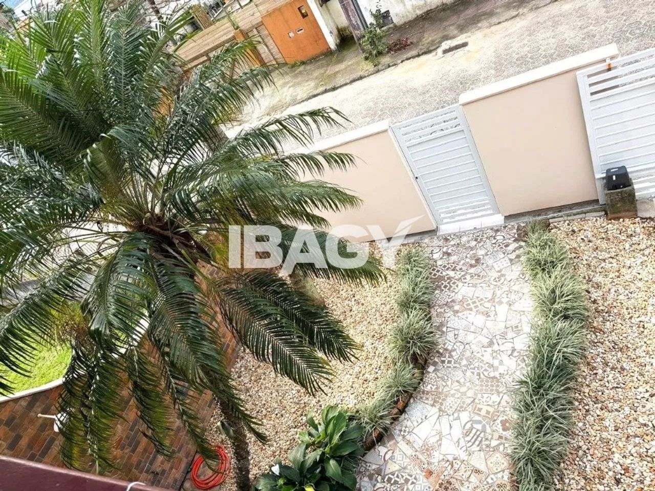 Excelente Casa 4 dormitório(s) em Rio Tavares - Florianópolis - Foto 3