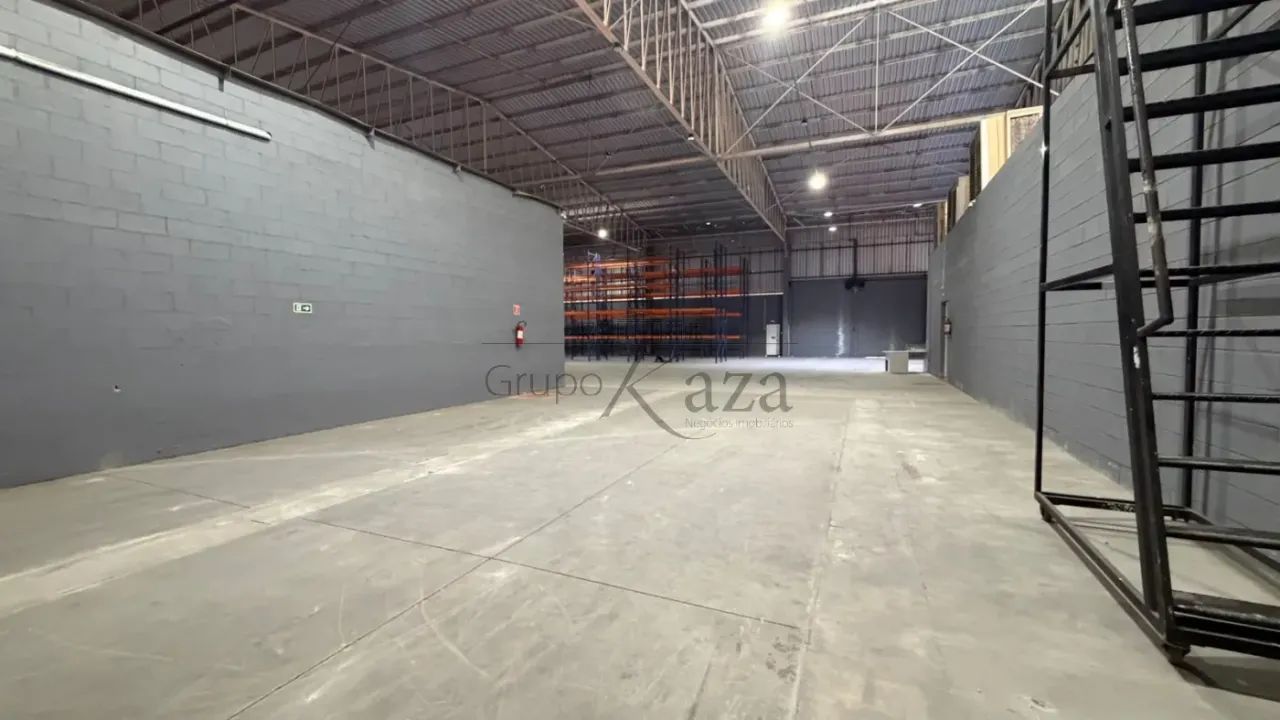 Galpão Comercial - Condomínio Empresarial Eldorado - 2.998,97m². - Foto 4