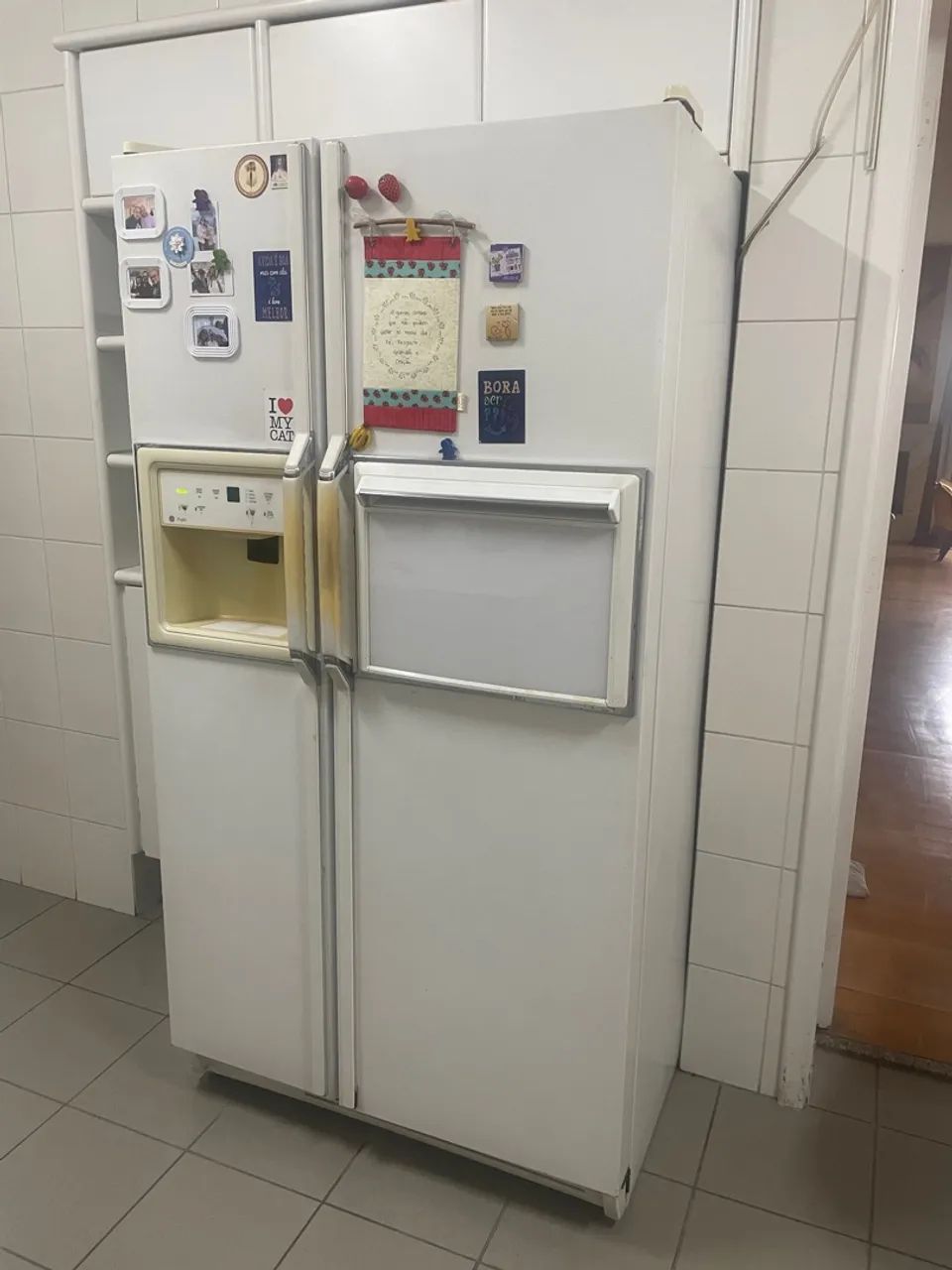 Geladeira e freezer side by side
