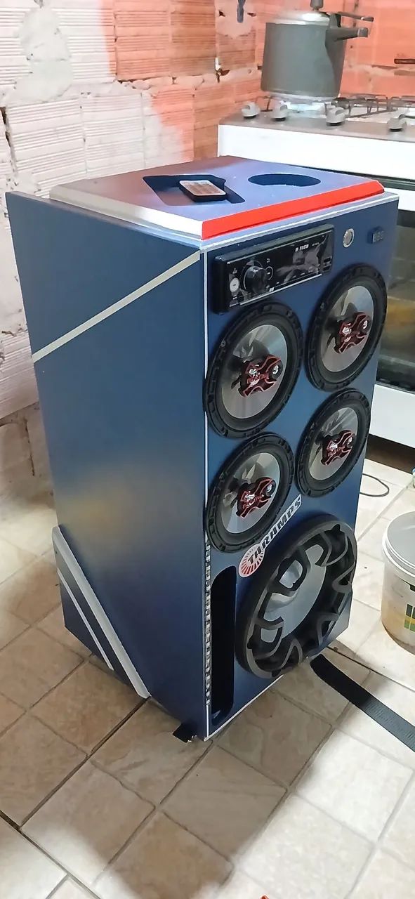 Caixa de som bob residênciaal..