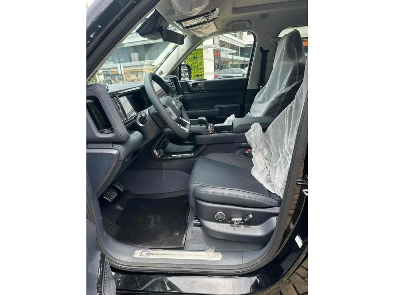 Denza B5 SUV híbrido plug-in, foto 10 de 10