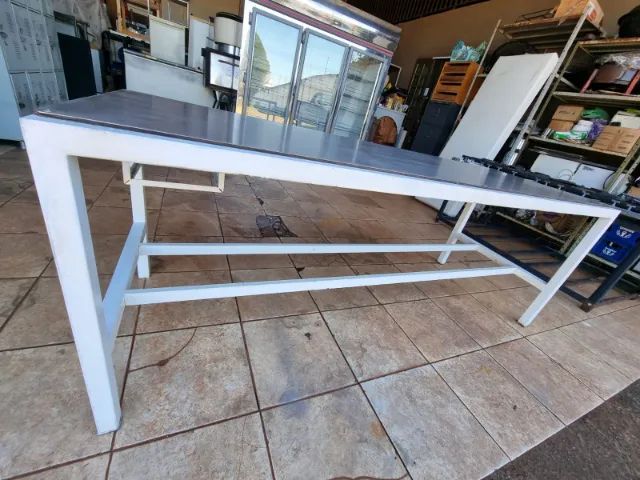 Mesa inox 1,95x0,65x0,75 m super forte bem conservada - Foto 3