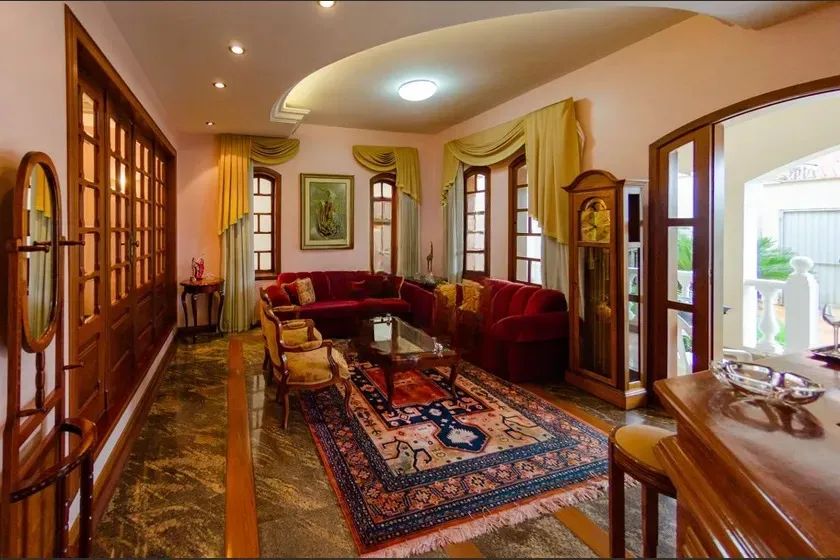 Casa à Venda - Nova Gameleira, 6 Quartos, 549 m2