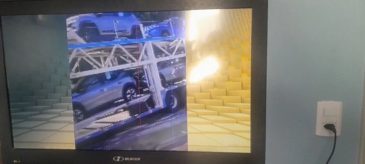 Vendo TV B buster de 32 polegadas no precinho pra vender logo  - Foto 4