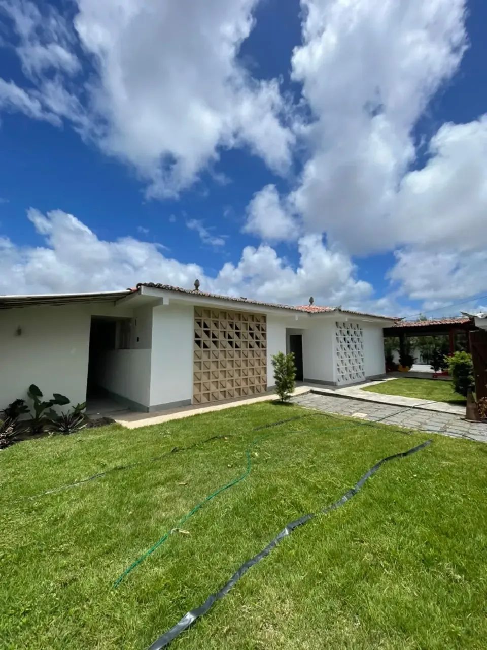 Salas em Lagoa Nova (6 a 15m²) | Ar-condicionado e Internet inclusos