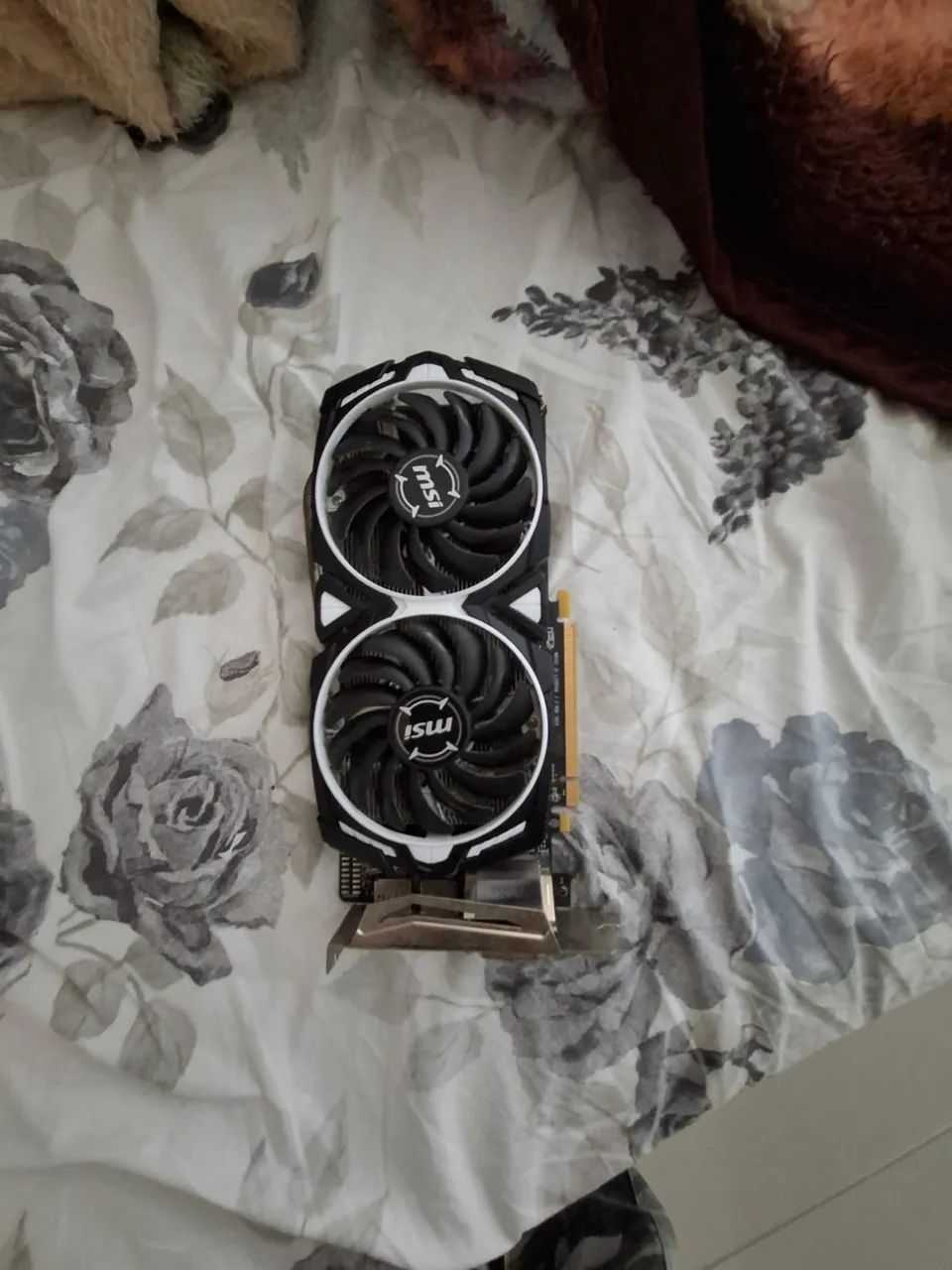 Placa de vídeo Rx 570 4 GB de memória memória GDDR5 qualidade de vídeo 1080p Full HD