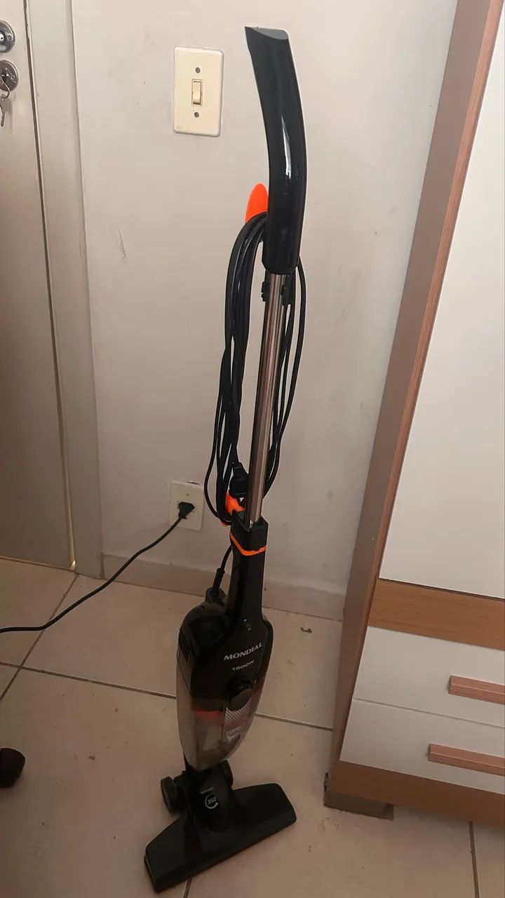 Aspirador 220W