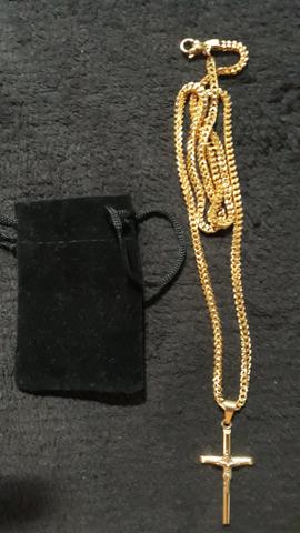Cordão com crucifixo banhado a ouro 18k - Foto 4