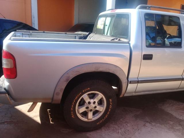 Chevrolet S10 2006/2006 2.4 mpfi advantage 4X2 CD 4 cilindros gasolina 4P 2º dono - Foto 9