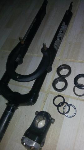 Amortecedor de encaixe aro 26 vendo ou troco leia a descrição - Foto 5