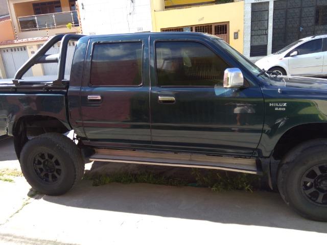 Pick-up, Toyota hilux, verde, bem conservada - Foto 8
