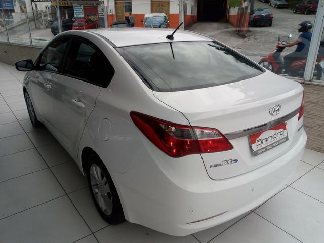 Hb20s 1.6 premium bem cuidado 67.000km - Foto 4